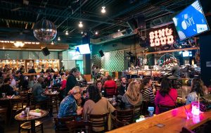 downtown houston corporate event and party venue to rent out - petes dueling piano bar