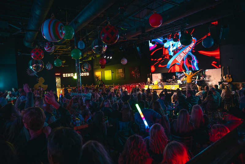 company party venue with live music in frisco and collin county - pete's dueling piano bar