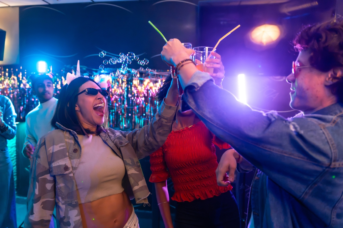 Bars Near Allstate Arena with Live Music and Energy