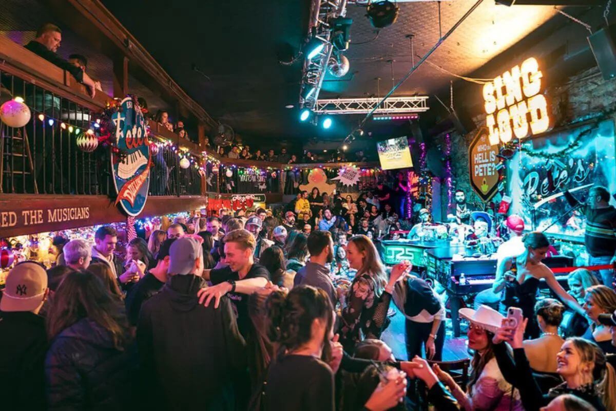 team building activities chicago